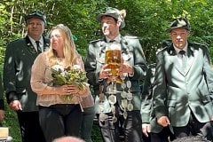 Das neue Königspaar von Volkringhausen: Marian Mertens und Annika Smid. Fotos: Marcus Krahl
