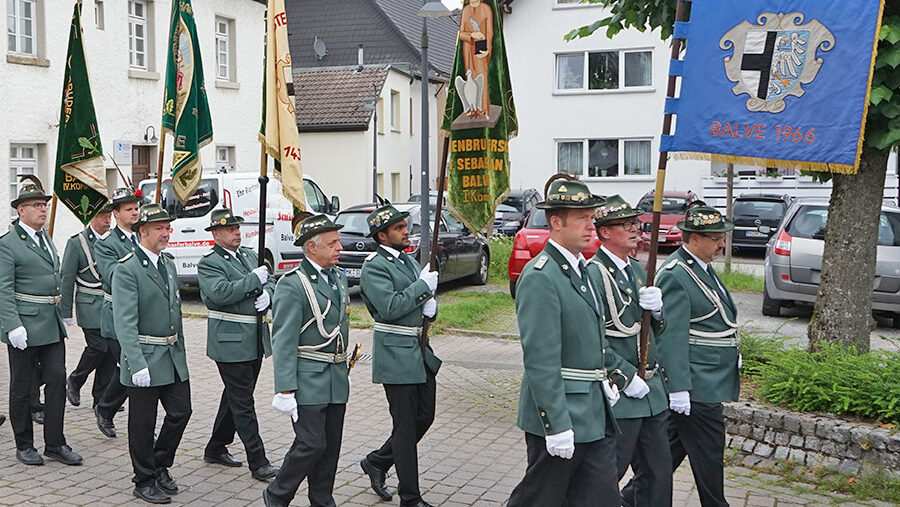 Schützenfest-Abrechnung mit Großem Zapfenstreich