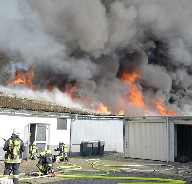 Bilder von der großartigen Arbeit der Feuerwehr beim verheerendem Brand in Beckum