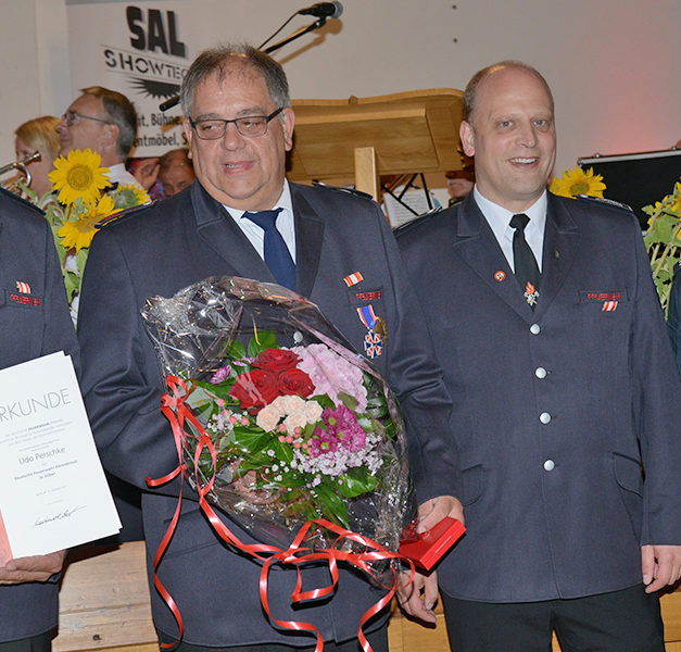 Hohe Auszeichnung: Deutsches Feuerwehr-Ehrenkreuz in Silber für Udo Perschke