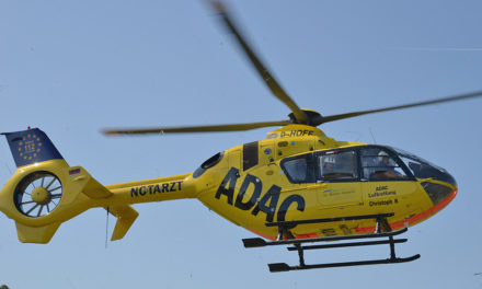 Hubschrauber fliegt Fahrradfahrer in Unfallklinik – Polizei stellt Auto und Rad sicher