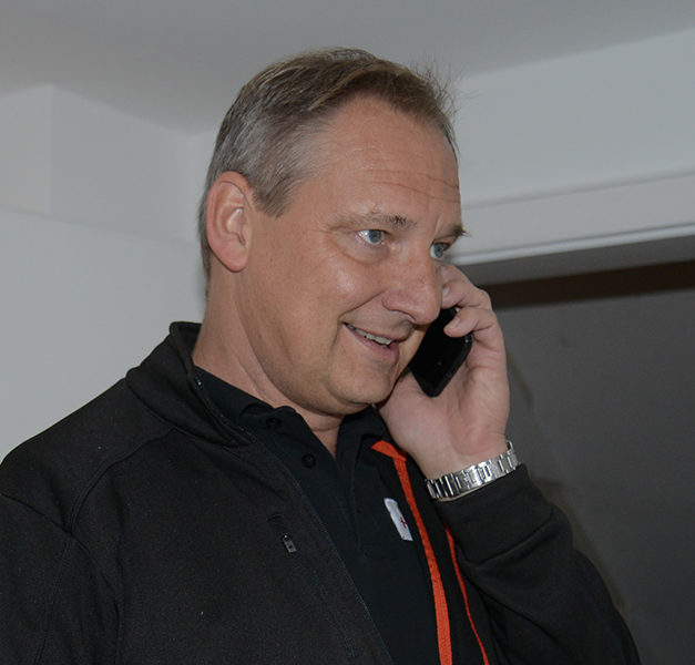 Markus Busche: „Fachhandel-Vorstand macht alles auf der letzten Rille“