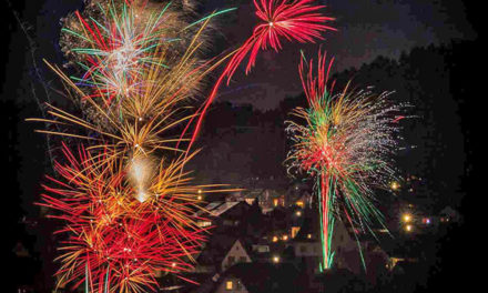 Die HÖNNE-ZEITUNG wünscht Guten Rutsch ins neue Jahr sowie alles Liebe und Gute