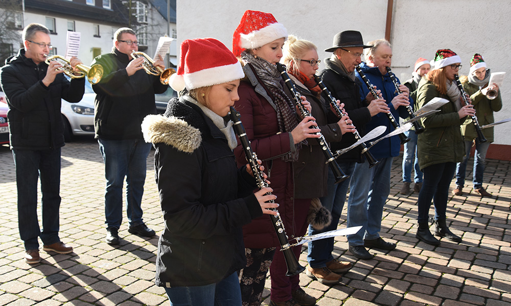 Amicitia international: Von Kanada zum Weihnachtsliederspielen in Garbeck