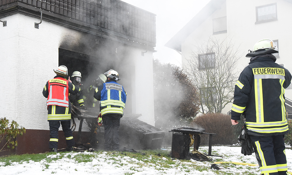 Beckum: Fahrlässige Brandstiftung – Brennende Kerze Ursache für Wohnungsbrand