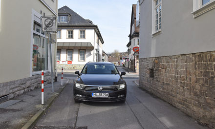 ACHTUNG: Dreikönigsgasse ab Montag nur über Garbecker Straße zu befahren