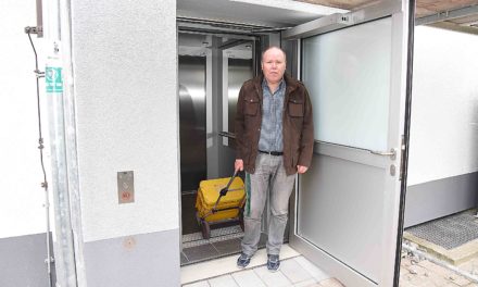 Neuer Rathaus-Aufzug: Stadt lässt sich Barrierefreiheit 160.000 Euro kosten