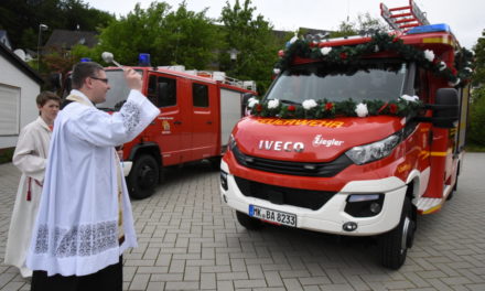 IMPRESSIONEN: Neues Feuerwehr-Fahrzeug für Eisborn – TEIL 1