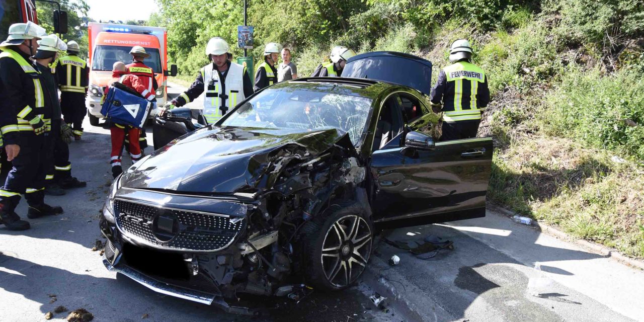 Fünf Verletzte bei Unfall in L.A.: 23-jähriger  Neuenrader war zu schnell unterwegs