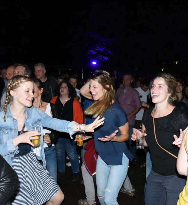 IMPRESSIONEN von stimmungsvoller Eisborner Scheunenparty – Teil 2
