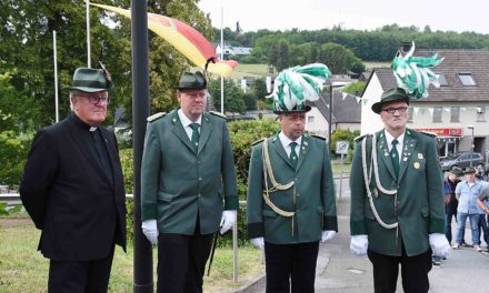 Heute Königs-Parade auf Beckumer Schützenfest