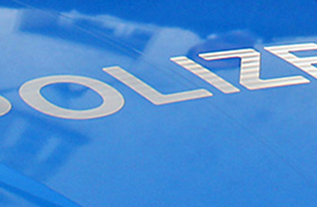 Hürde war zu hoch: Nach Beleidigung der Polizei liegt aggressiver Fahrgast im Krankenhaus