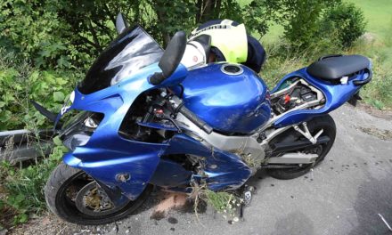 Biker-Unfall in Beckum: Blockierende Räder Ursache für Sturz