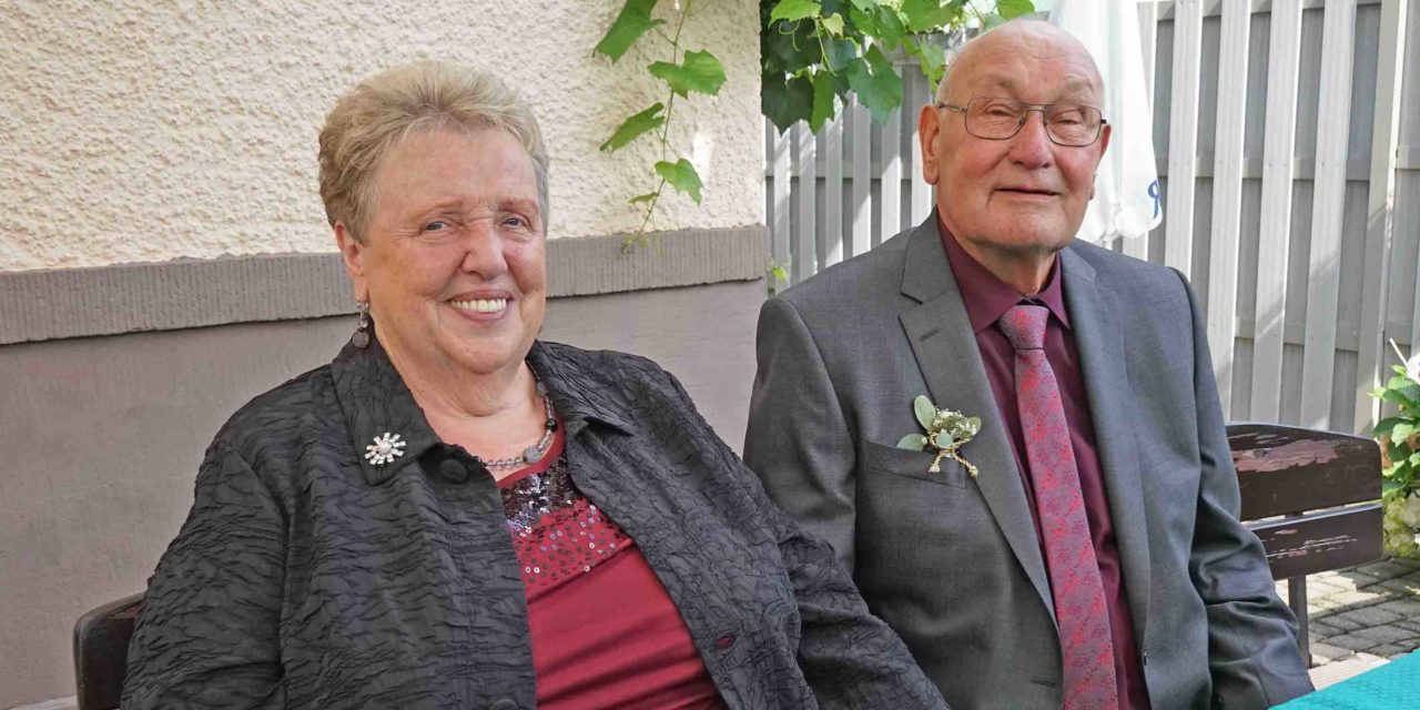 Martin und Irmgard König-Fabry feiern Goldene Hochzeit –  Erzbischof Becker gratuliert