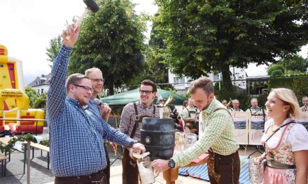 Bundesschützenkönig Günzel: „O´zapft is!“ – Garbecker Biergarten ist eröffnet