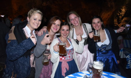 FOTOGALERIE: Farbenprächtiges Oktoberfest in Balver Höhle – TEIL 2