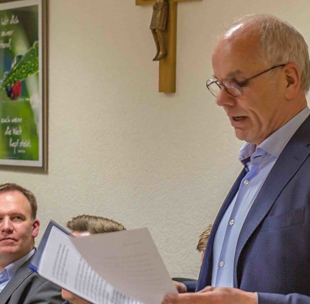MGV Garbeck muss sich neuen Chorleiter suchen – Heinz Vedder jetzt Ehrenmitglied