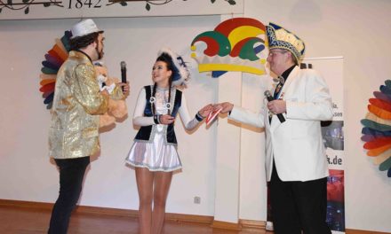 Karnevalsnacht in Eisborn – Schützen lassen Puppen tanzen