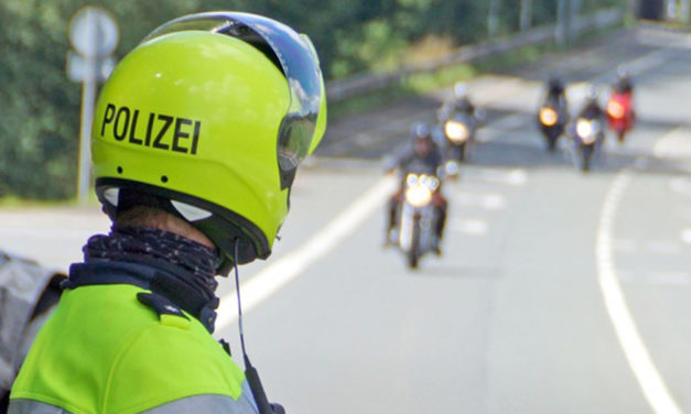 Biker legt sich lang in Leveringhausen