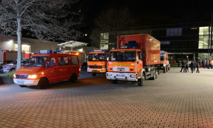 EILMELDUNG: Riesiger Waldbrand in Rothemühle – Feuerwehren aus MK auf dem Weg zum Einsatz