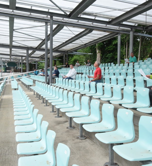 HEUTE ABEND: Feiner Gesang im Reitparcours Wocklum