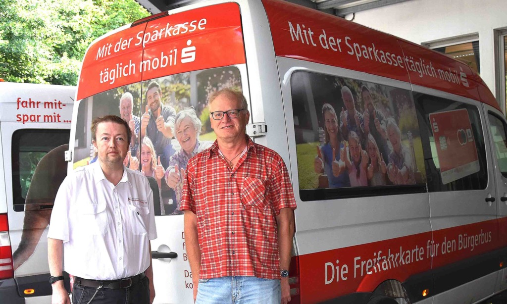 Bürgerbus fährt auch zum „Heimathafen“ und Baumarkt Arens & Hilgert