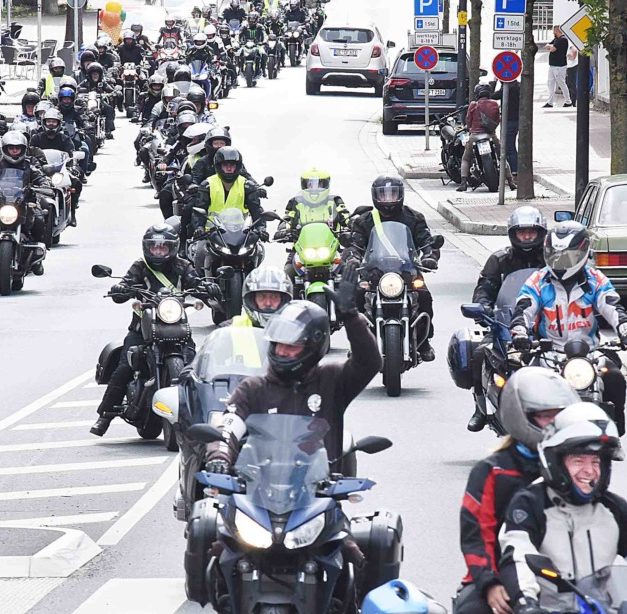 1.000 Biker demonstrieren gegen Fahrverbot