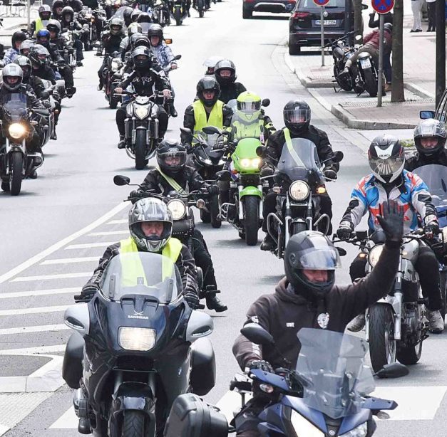 IMPRESSIONEN von BIKER-DEMO mit 1.000 Maschinen