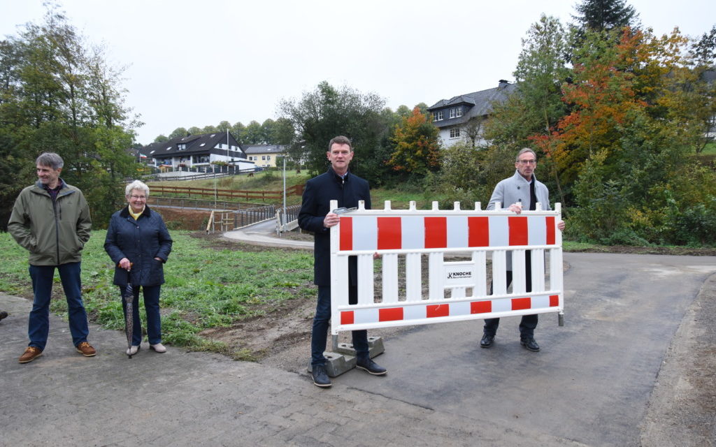 Viel Lob für neuen Rad- und Fußweg in der Hönne-Aue