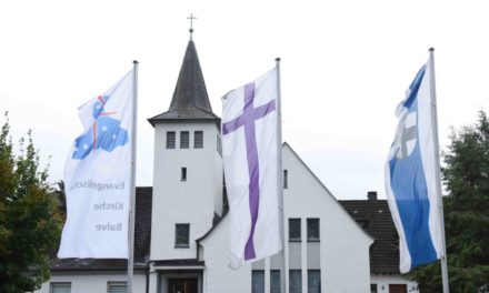 HEUTE ABEND – Reformationsgottesdienst: Statt Pfarrerin predigen die Jugendlichen