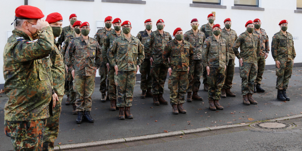 Wachwechsel im MK: Bundeswehr zieht infizierte Soldaten ab