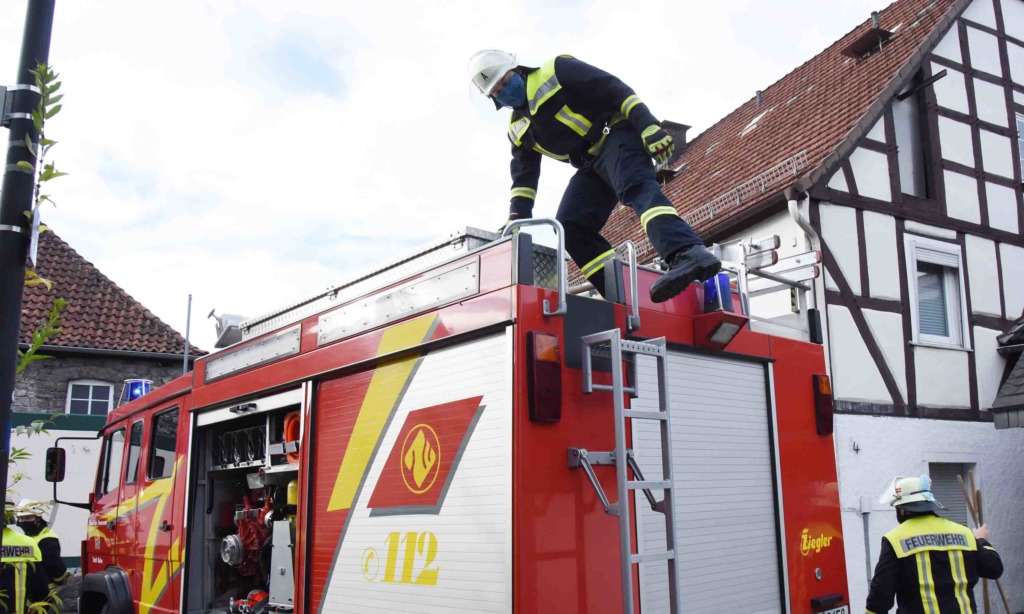 Blitzeinsatz der Balver Feuerwehr in der Garbecker Straße