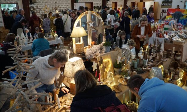 Adventsmarkt in Eisborn bringt Besucher in Weihnachtsstimmung