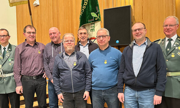 Schützen ehrten ihre langjährigen Mitglieder