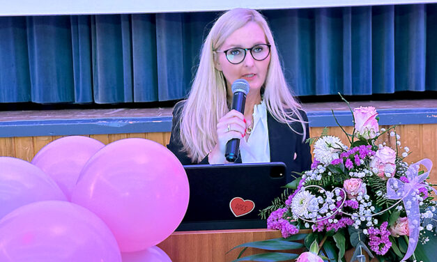 Rektorin Nina Fröhling aus Realschule verabschiedet
