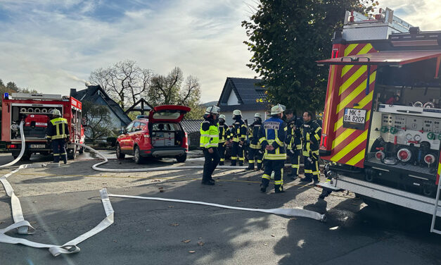 Holzofen stand in Flammen und verursachte viel Qualm