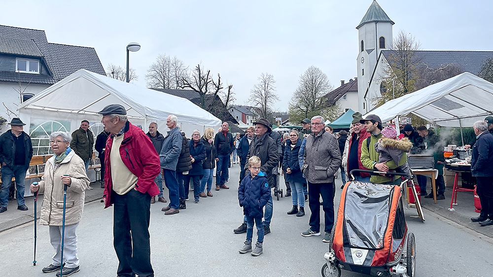 Stimmungsvolles Golddorf beim 27. Martinsmarkt