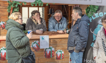 Traumwetter lockte viele Besucher zum Balver Adventszauber