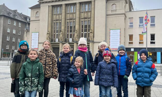 Melodinis besuchten Stadttheater in Hagen