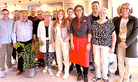 „Ein Herzstück im Dorf“ – Neueröffnung der Goldbäckerei in Langenholthausen 