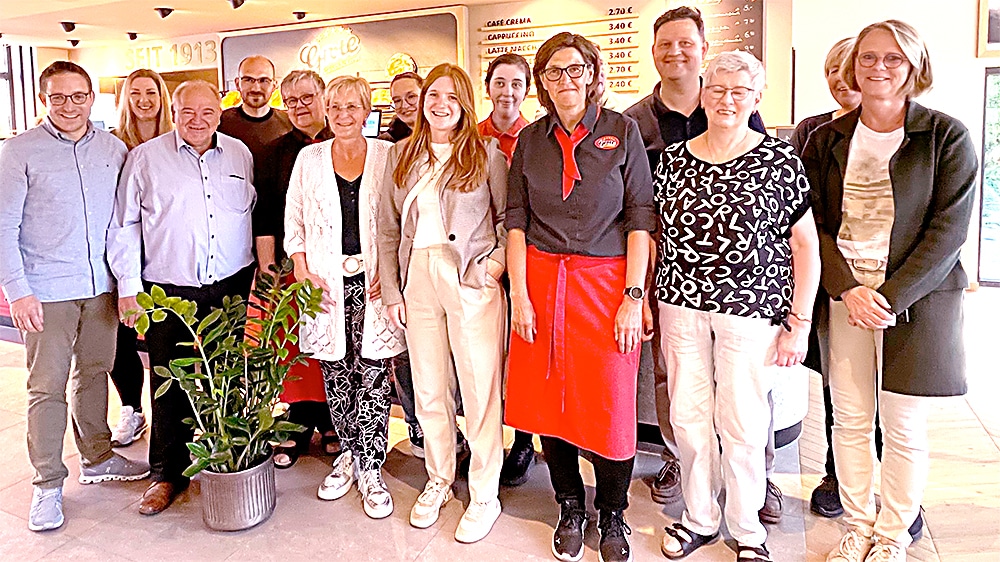 „Ein Herzstück im Dorf“ – Neueröffnung der Goldbäckerei in Langenholthausen 