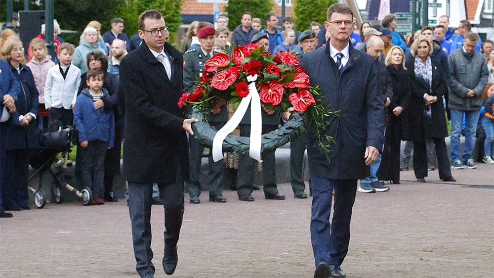 Bürgermeister hält Gedenkrede auf Niederländisch