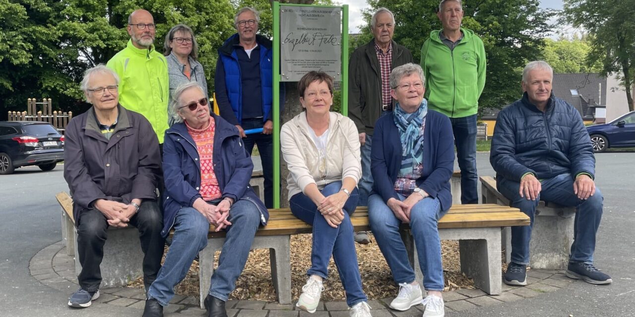 Ein Mann, der Generationen prägte – Gedenktafel für Engelbert Falke