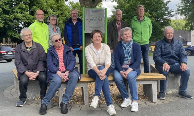 Ein Mann, der Generationen prägte – Gedenktafel für Engelbert Falke