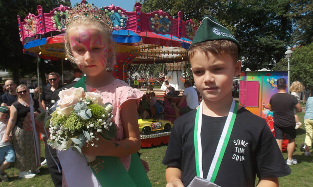 Sind Kinderkönigspaar: Felix Munesco und Liena Pfaff