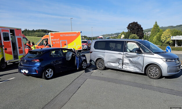 Erneuter Unfall im Kreuzungsbereich Hüttenweg
