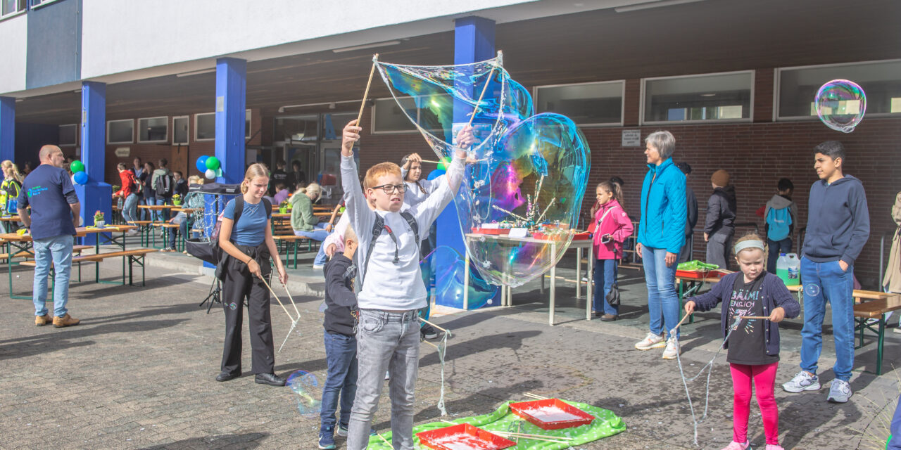 Balver Realschule feierte ihr 60-jähriges Bestehen mit einem großen Fest