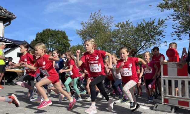 Mellener Burgberglauf begeisterte große und kleine Sportler