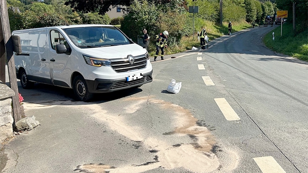 Transporter verlor Öl nach technischem Defekt