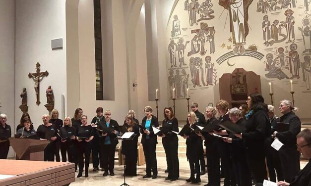 Frauenchor Cantiamo stimmt auf die Weihnachtszeit ein